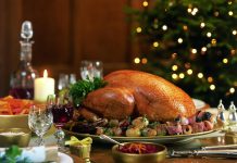 Bữa Tiệc Đêm Trong Nhà Vệ Sinh Bữa Tiệc Đêm Trong Nhà Vệ Sinh