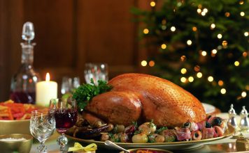 Bữa Tiệc Đêm Trong Nhà Vệ Sinh Bữa Tiệc Đêm Trong Nhà Vệ Sinh