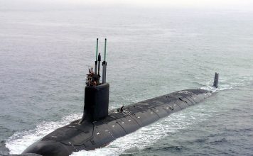 Tàu ngầm hạt nhân Nautilus đi xuyên Bắc Cực Tàu ngầm hạt nhân Nautilus đi xuyên Bắc Cực