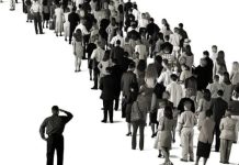 ‘Hiệu ứng bầy đàn’ hay ‘tâm lý đám đông’?